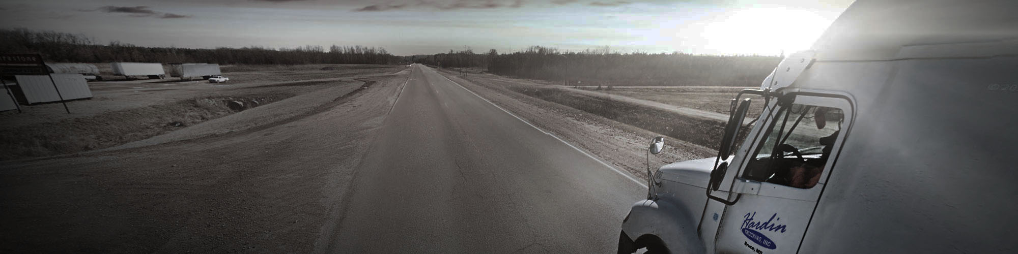 Hardin Trucking Slide 2 background